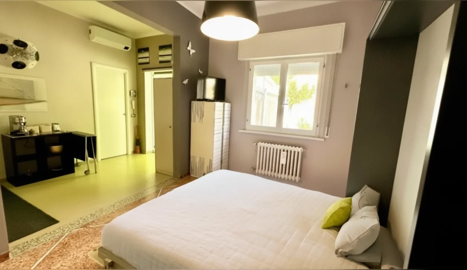 Camera con bagno privato — L'Angolino nascosto, Senigallia (Marche) (foto 5)